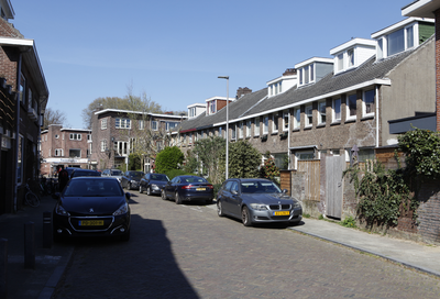 914118 Gezicht in de Bosschastraat te Utrecht, uit het zuiden.